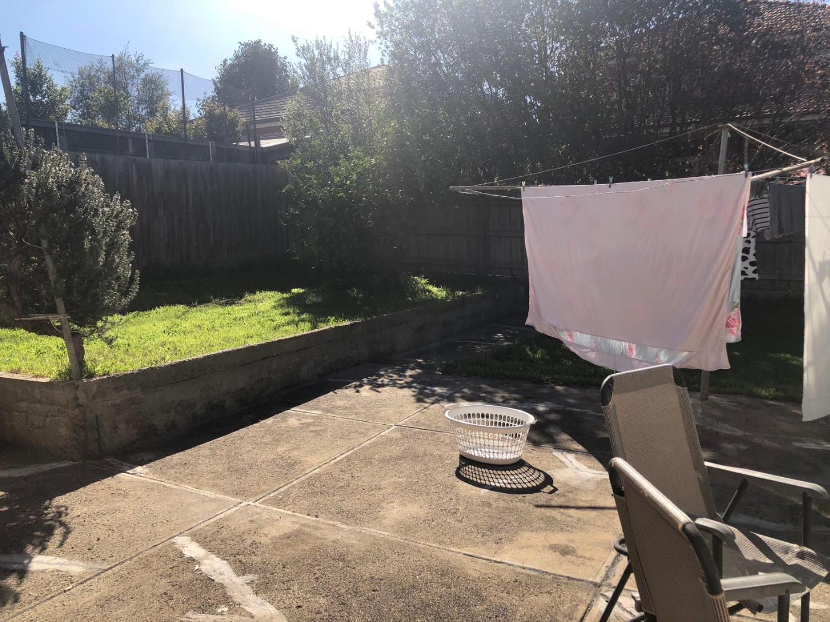 A Single Room Near The Railway Station Melburne Exterior foto